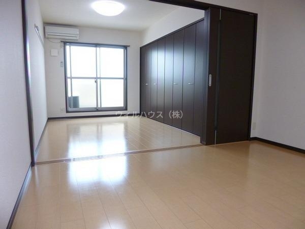 その他部屋・スペース　洋室６帖！