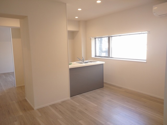 居室・リビング　★明るいフローリングのお部屋です★