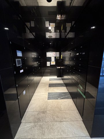 ロビー　建物の内部です