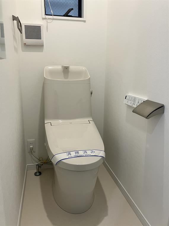 トイレ　トイレもきれいです