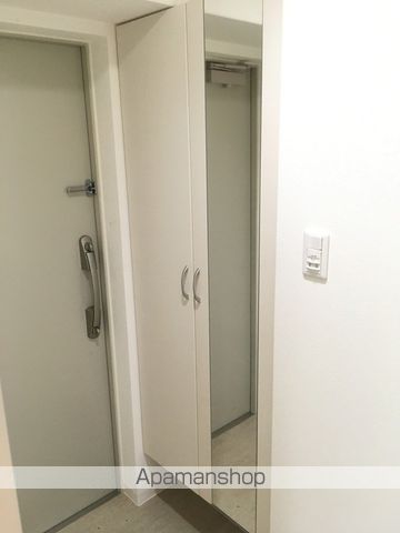 阪急京都線 高槻市駅 徒歩21分 4階建 築11年の玄関写真