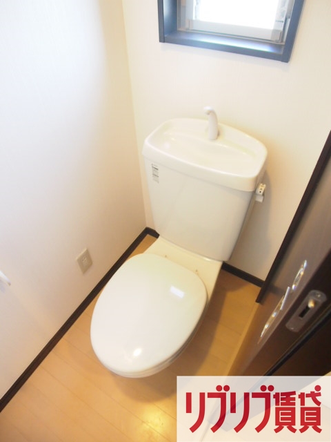 ノーブルステージ神明町のトイレ写真