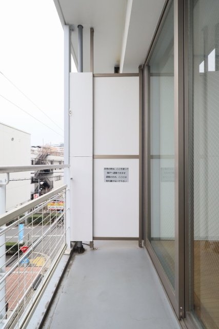 バルコニー　※写真は反転タイプの間取り写真となりますので、参考写真として