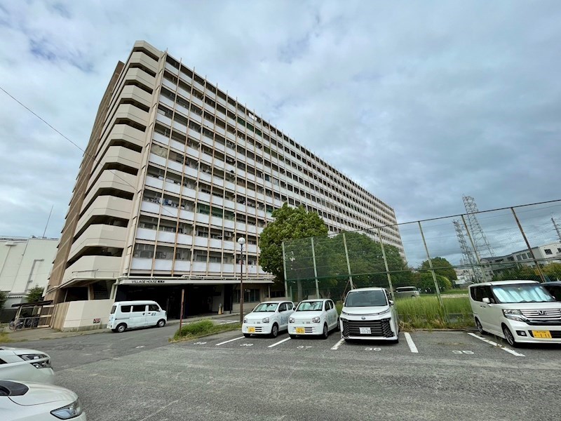 ビレッジハウス南清水タワー1号棟の外観写真