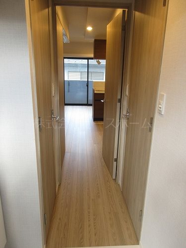 玄関　※別号室参考写真