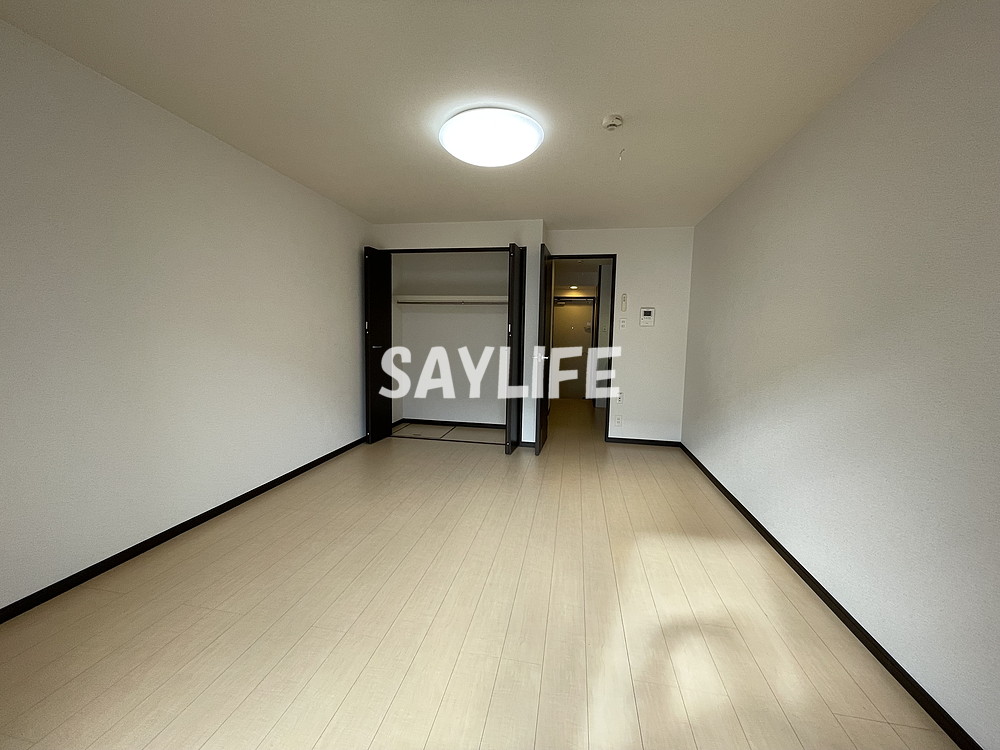 フジパレス城東諏訪VI番館の居間写真