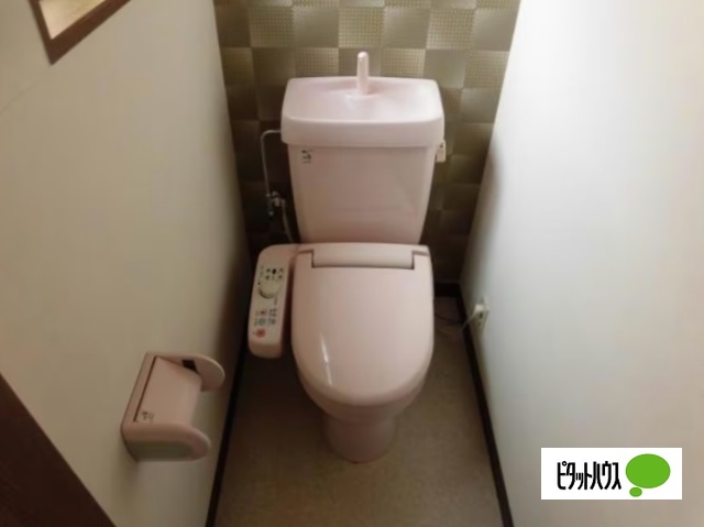 トイレ　写真は８８１号室になります