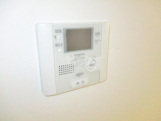 セキュリティ　来客の顔が見えて安心！TVモニターホン付きです♪