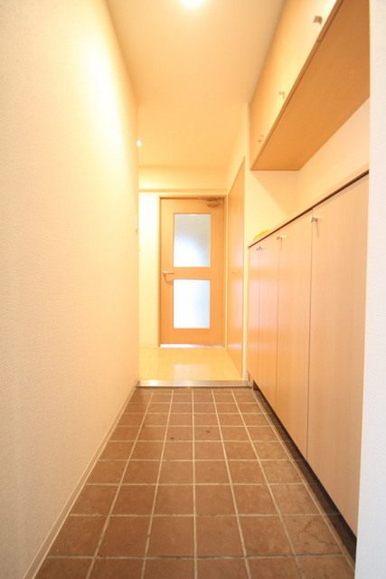 玄関　※別室の参考写真です。