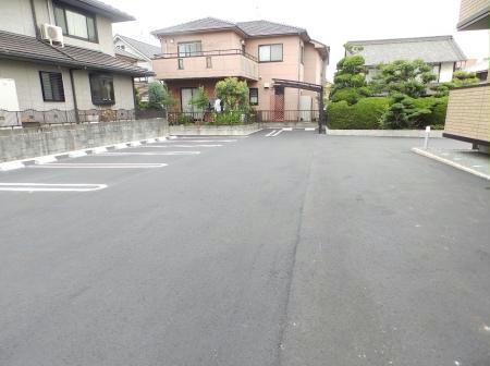 駐車場　駐車場