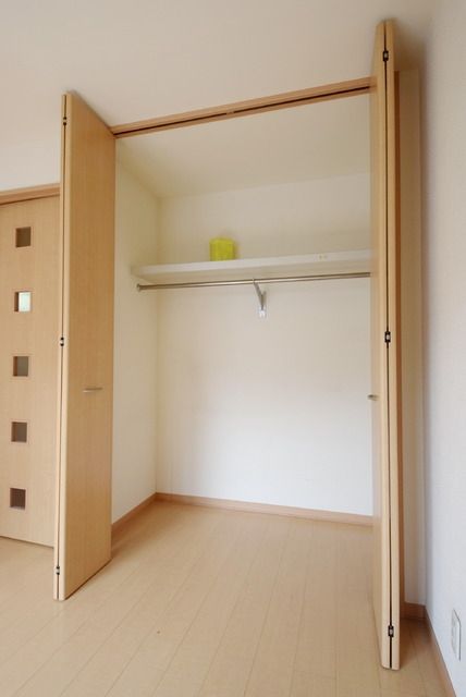 収納　クローゼット