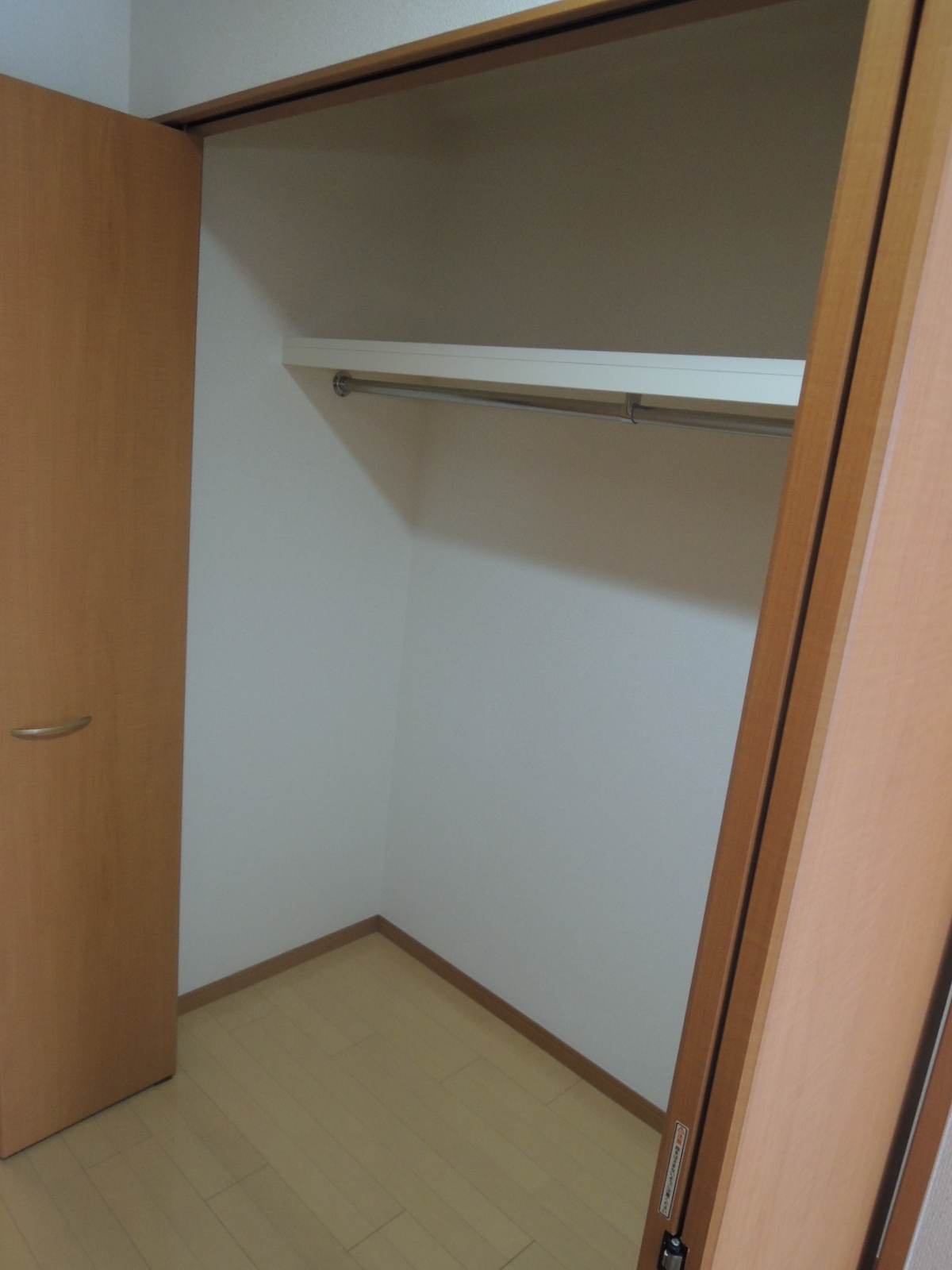 収納　洋室クローゼット