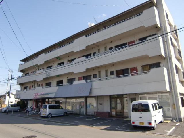 松田マンションの建物外観