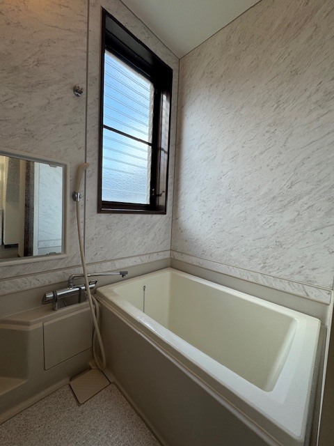 バス・シャワールーム　リフォームいたしました