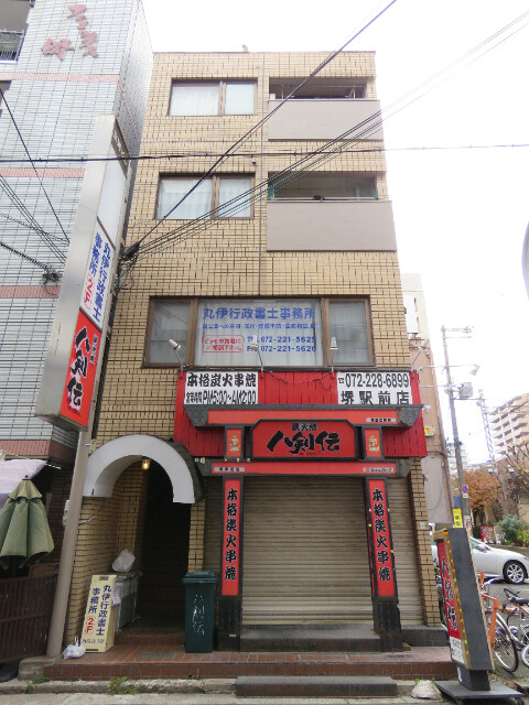堺市堺区竜神橋町のマンションの建物外観