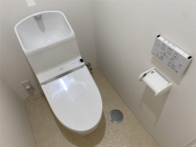 【キャッスルコート岩端のトイレ】