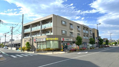 【府中市西府町のアパートのドラックストア】