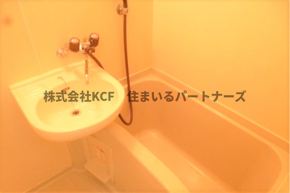 バス・シャワールーム　落ち着いた空間のお風呂です