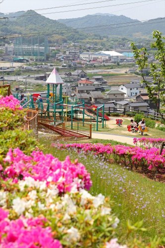 【浅口郡里庄町大字里見のアパートの公園】