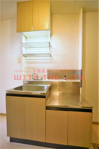 キッチン　コンパクトなキッチンで掃除もラクラク