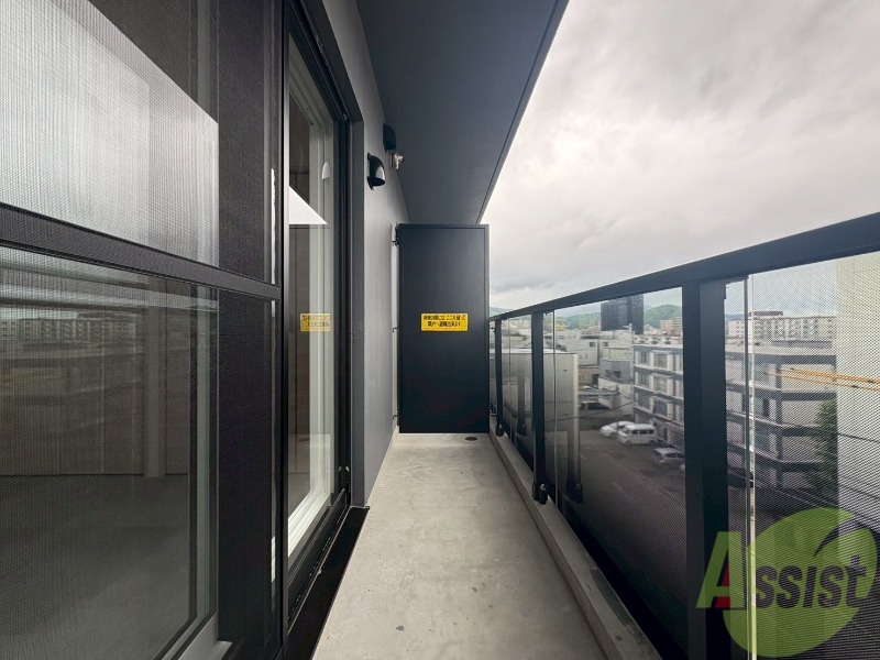 バルコニー　バルコニーです。洗濯物を干したり一息ついたりできますね！