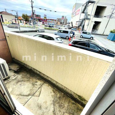 バルコニー　※写真は別号室のものですので現状優先とさせていただきます