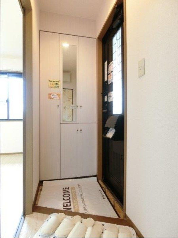 玄関　図面と現状に相違がある場合には現状を優先