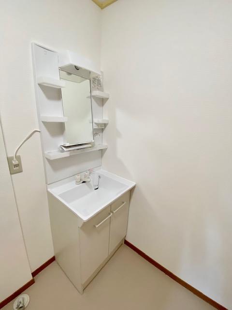 洗面設備　洗面化粧台新品