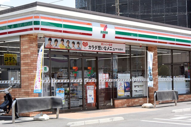 コンビニ　セブンイレブン西五反田店（コンビニ）まで117m