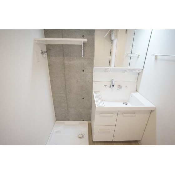 洗面設備　室内洗濯機置き場