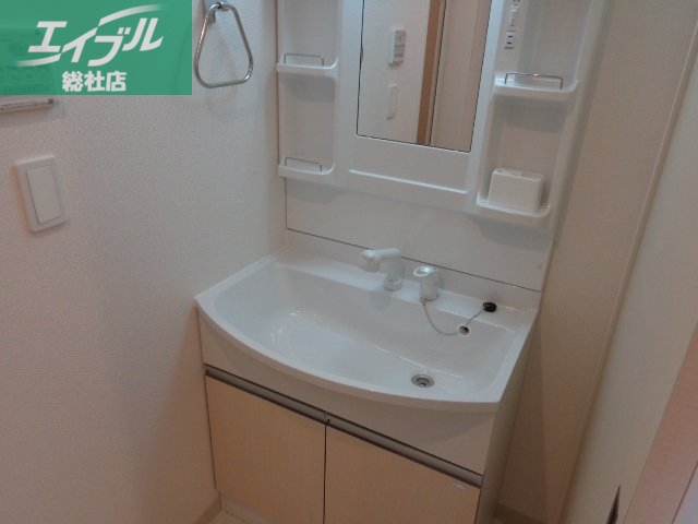 洗面設備　洗髪洗面化粧台