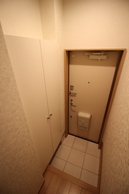 玄関　※他号室写真