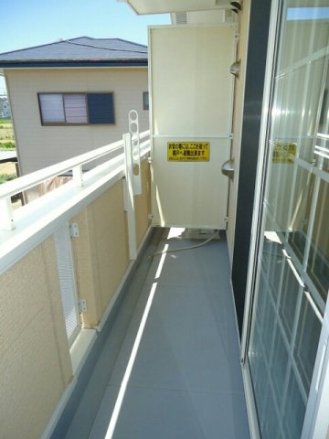 バルコニー　外からの目が気にならないバルコニーで洗濯物が干せます