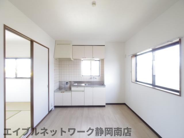 居室・リビング　使いやすい居間です