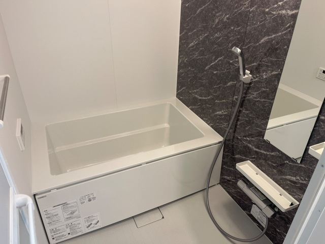 バス・シャワールーム　※同施工会社参考写真