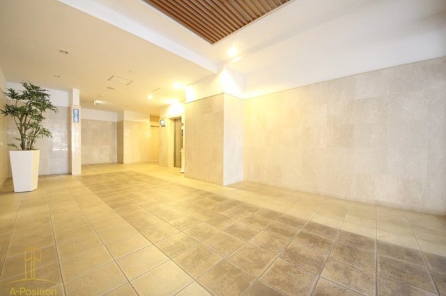 エントランス　レジディア谷町