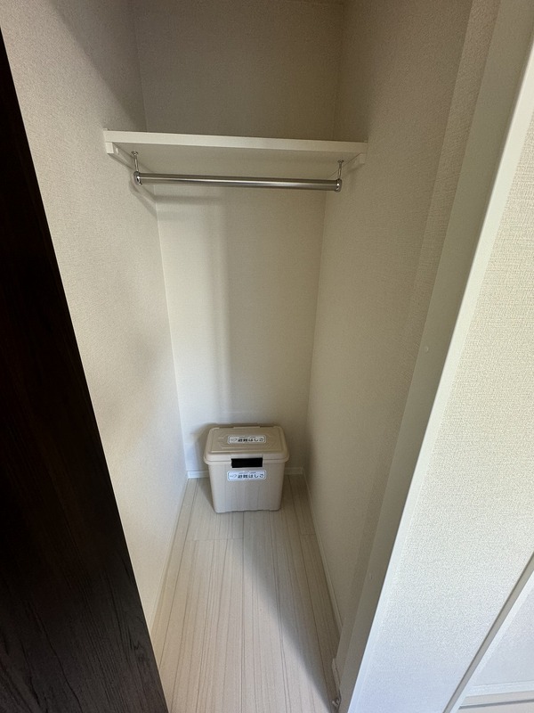 収納　ハンガーラック付きで楽々収納♪