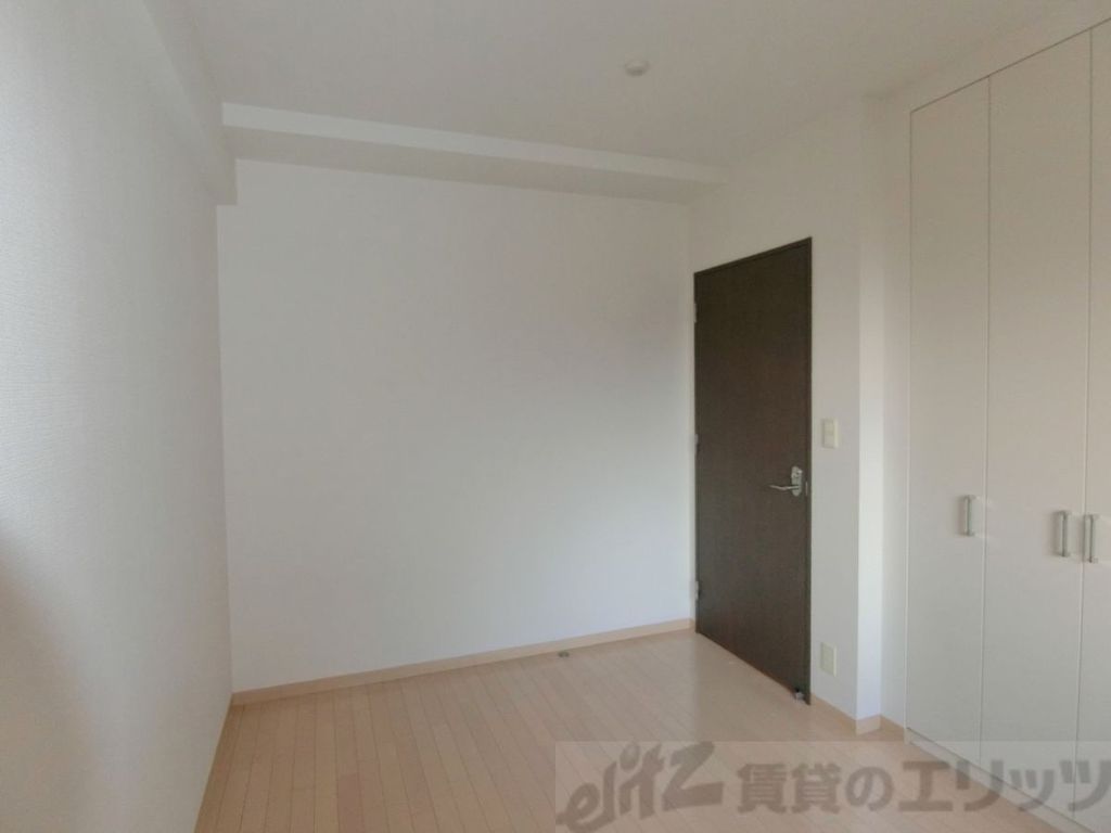 居室・リビング　玄関