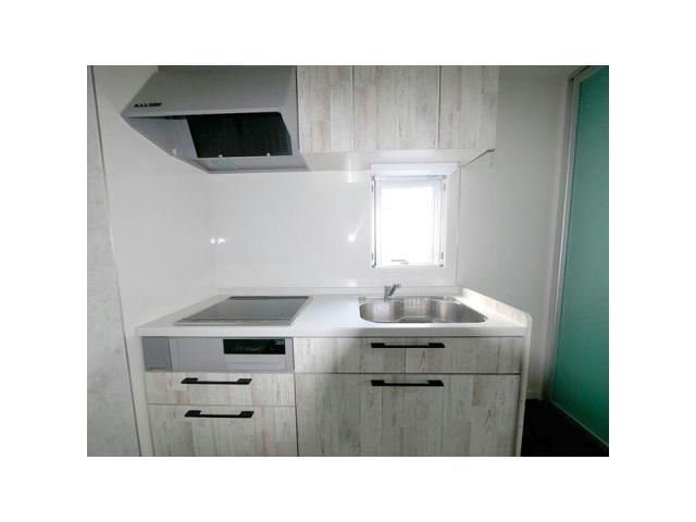 キッチン　※写真は同じマンションの違う部屋のものになります。