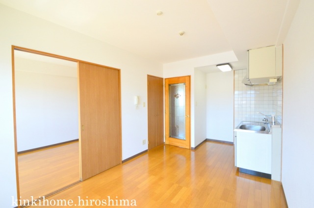 居室・リビング　※別号室の写真です※