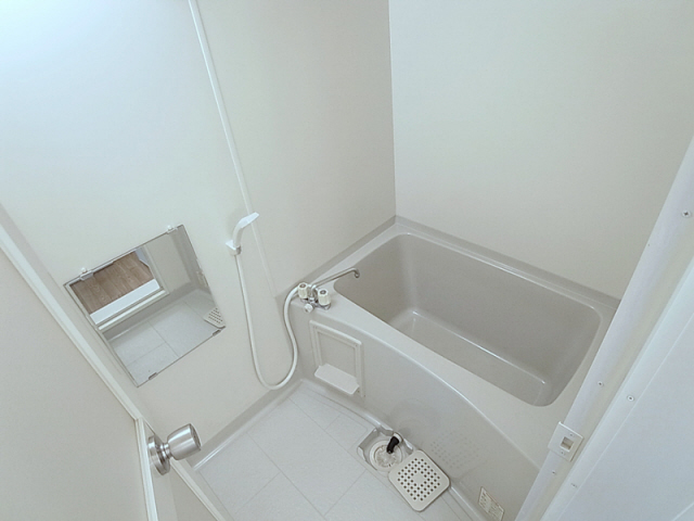 バス・シャワールーム　キレイなバスルーム