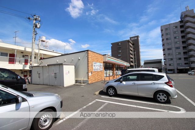 コンビニ　セブン－イレブン福山春日１丁目店（コンビニ）まで598m