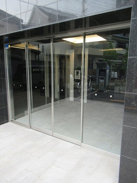 エントランス　エントランス