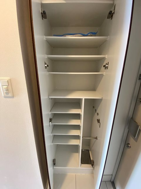 収納　シューズボックス