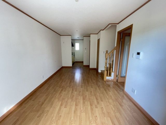 居室・リビング　同仕様・反転タイプ