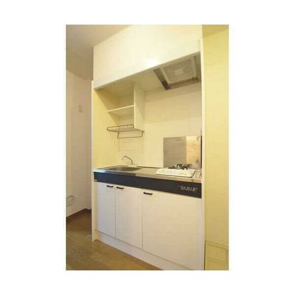 キッチン　同建物の別部屋の写真