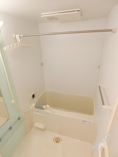 バス・シャワールーム　追い焚き付で寒い日も温まります♪