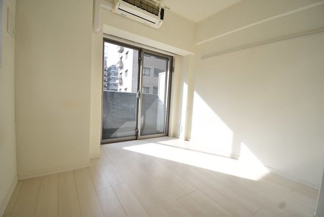 居室・リビング　※別号室の参考写真