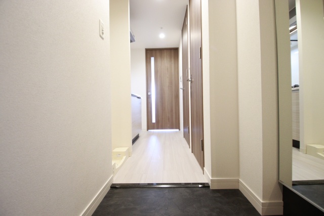 玄関　※別室の参考写真の為、現況優先です。