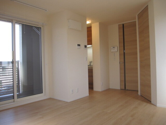 居室・リビング　洋間